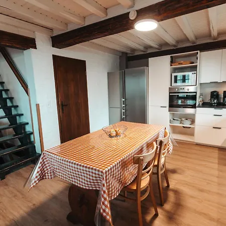 Le Grand Cerf 25 Pers, Malmedy- Rustique, Jardin Chalet Malmedy